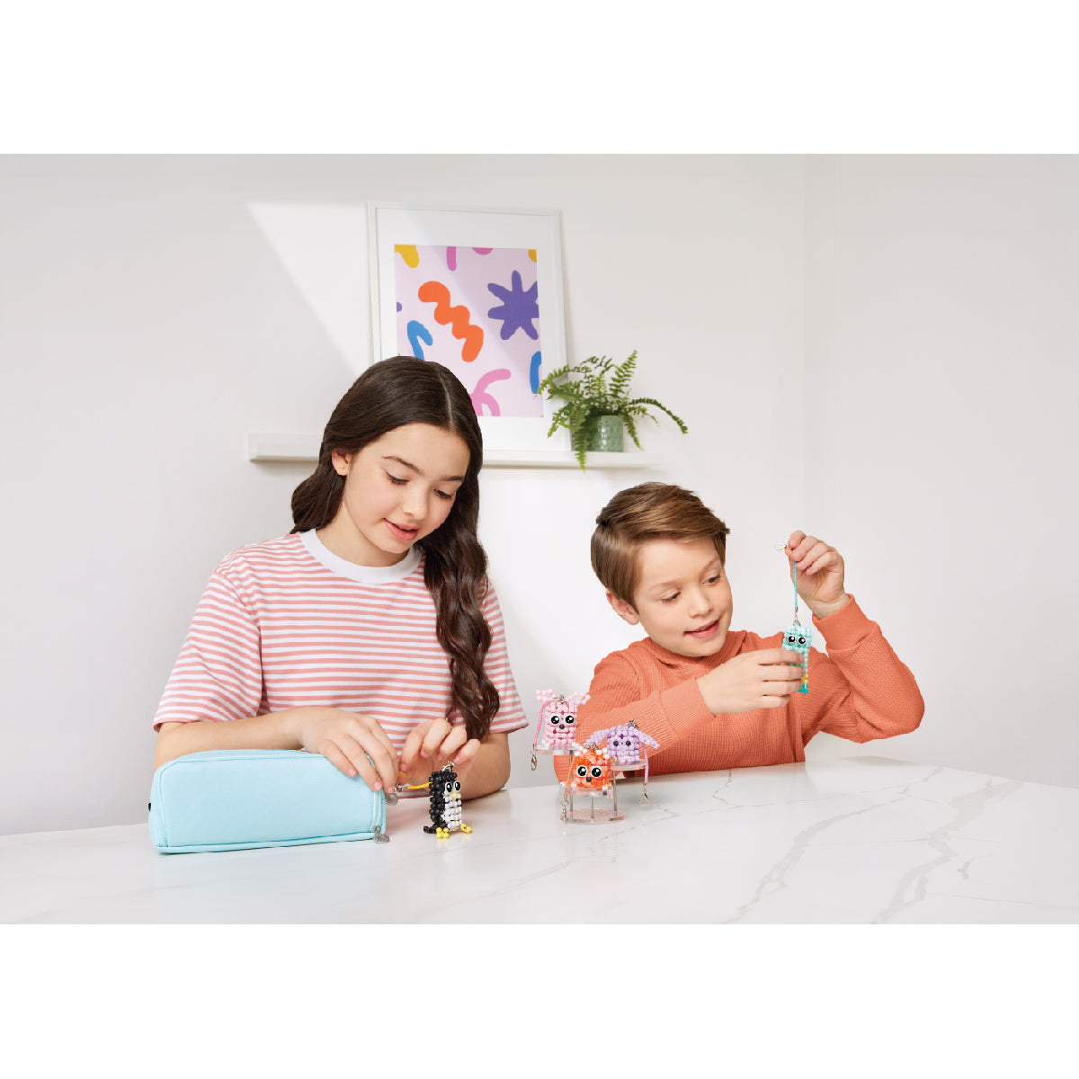 Bộ Làm Vòng Tay Tình Bạn Và Thú Cưng LinXo Chim Cánh Cụt 6101MIR-BLK