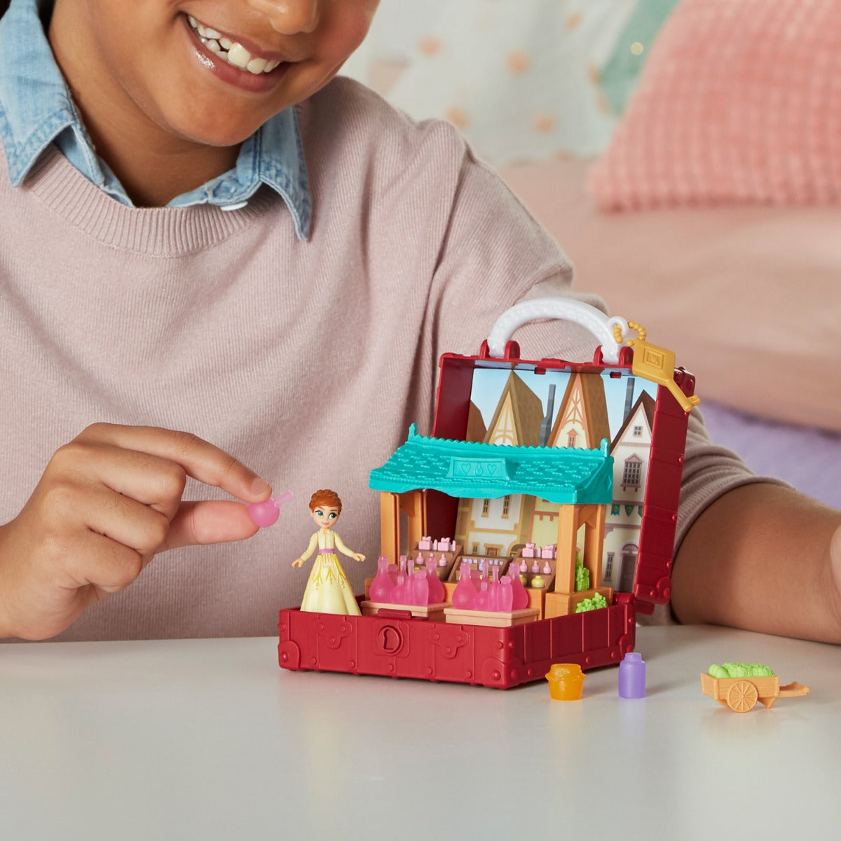 Bộ phòng chơi nổi 3D - Tiệm tạp hóa nhỏ xinh của Anna DISNEY PRINCESS E6545