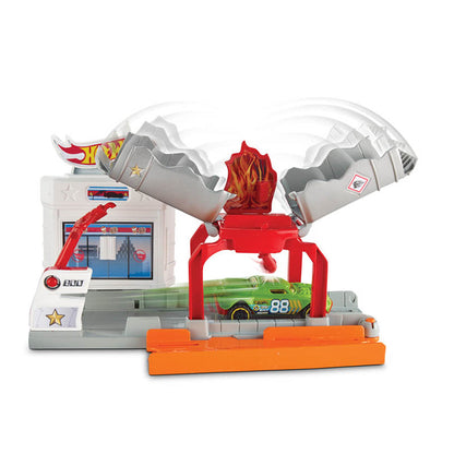 Bộ Hot Wheels trạm xăng nổ tung HOT WHEELS FJN34