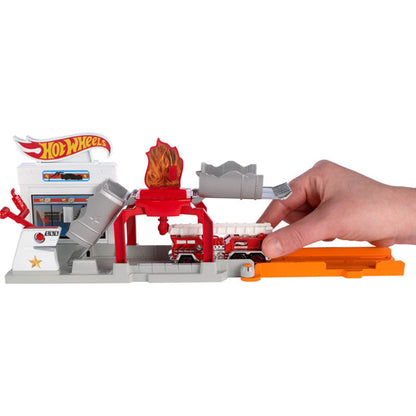 Bộ Hot Wheels trạm xăng nổ tung HOT WHEELS FJN34