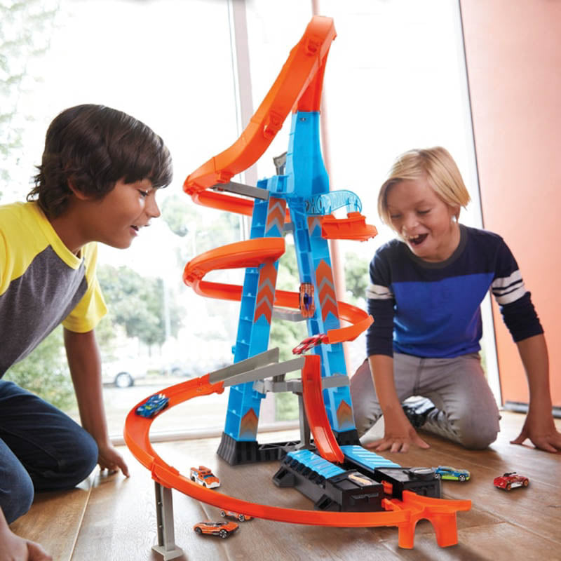 Bộ thử thách Hot Wheels Tòa Tháp Trọc Trời Lượn Vòng HOT WHEELS GJM76